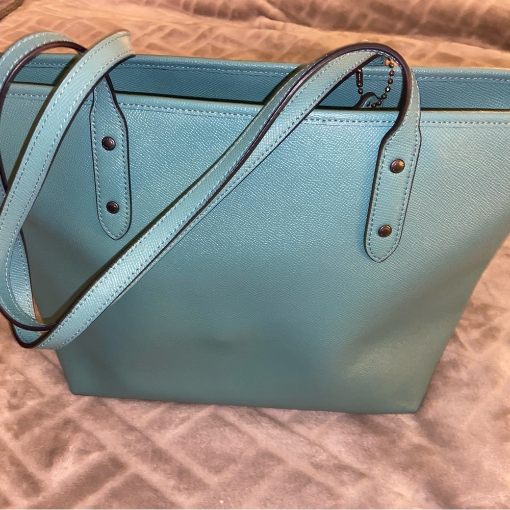 COACH TOTE - - Picture 8 of 8
